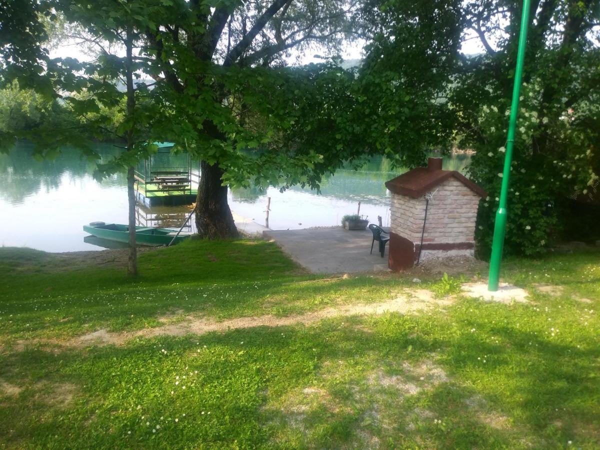 Ribarska Vila Donje Lohovo Luaran gambar